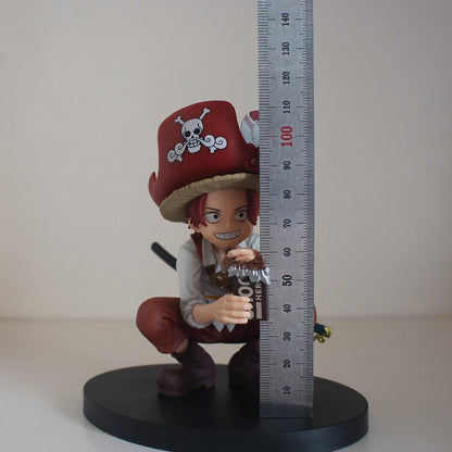 Action Figure Banpresto One Piece: Shanks o Ruivo na Infância - Coleção Eterna