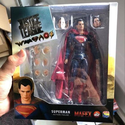 Superman ( Liga da Justiça ) | MAFEX 057 - Kitsune | Loja Geek